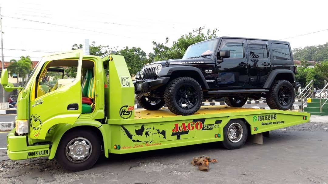 49derek-TOWING-mobil-Slawi-Jateng.jpg
