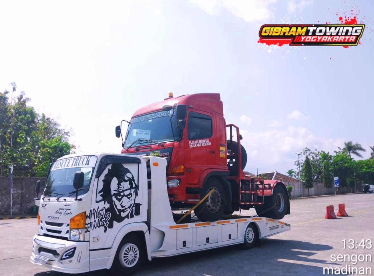 24 Jam Rekomendasi Layanan Jasa Derek Towing Mobil di Tulungagung Jawa Timur HP 0878383339443